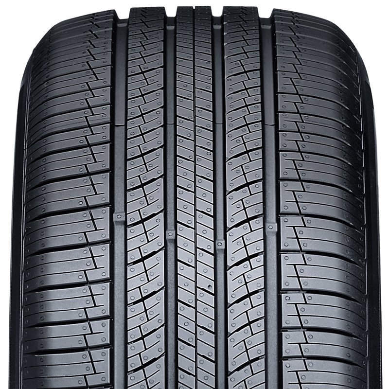 Nexen | Roadian GTX 285/45R22 114H XL RBL - 4 Seasons