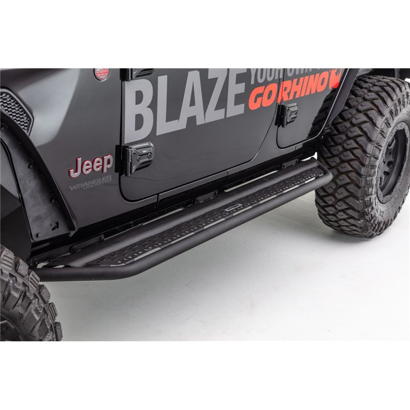 Go Rhino | Dominator Xtreme D6 Side Steps with Rocker Panel Mounting Brackets Kit - Wrangler (JL) 2018-2025