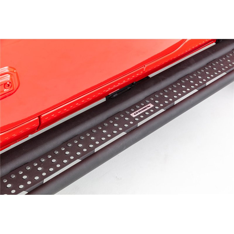 Go Rhino | Dominator Xtreme D6 Side Steps with Rocker Panel Mounting Brackets Kit - Wrangler (JL) 2018-2025