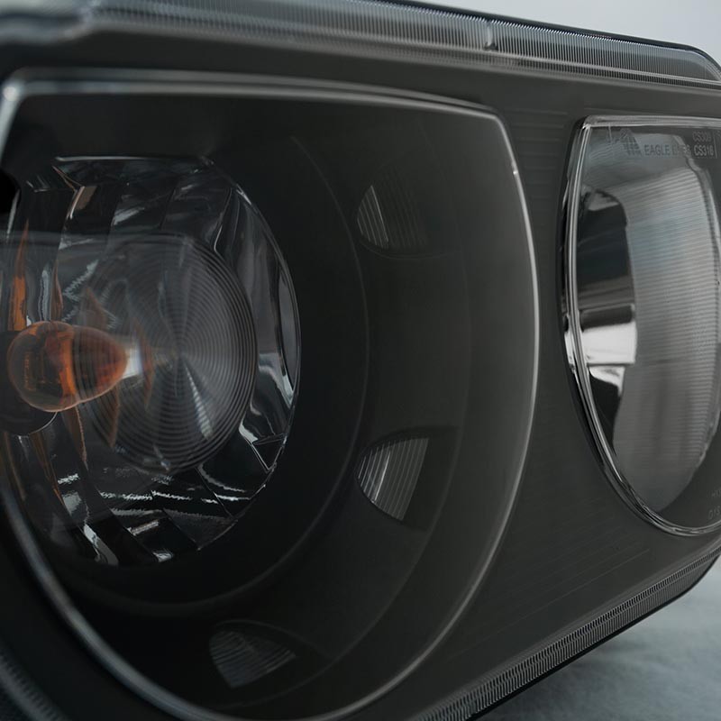 ANZO | Crystal Headlights Noir - Challenger 2008-2014