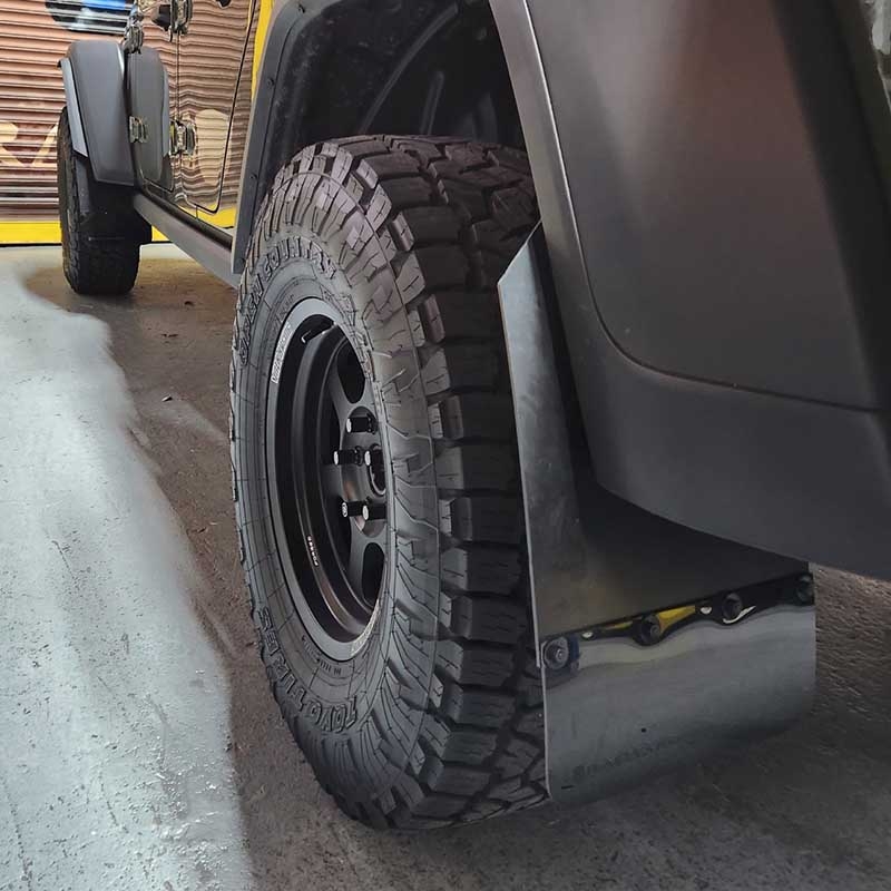 RallyArmor | Black UR Mud Flap Metallic Black Logo - Gladiator JT Mojave / Rubicon 2020-2025