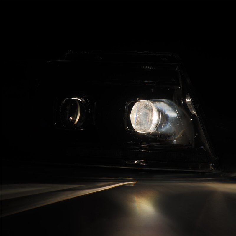 AlphaRex | Projector Headlights Alpha-Black - F-150 / Mark LT 2004-2008