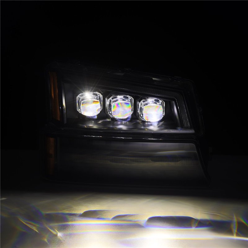 AlphaRex | Projector Headlights Black - Avalanche 1500 / Silverado 1500 2002-2006
