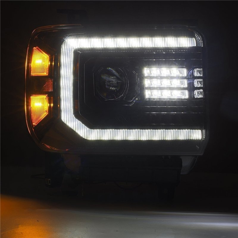 AlphaRex | Projector Headlights Black - Sierra 2500 HD / 3500 HD 6.0L / 6.6L 2015-2018