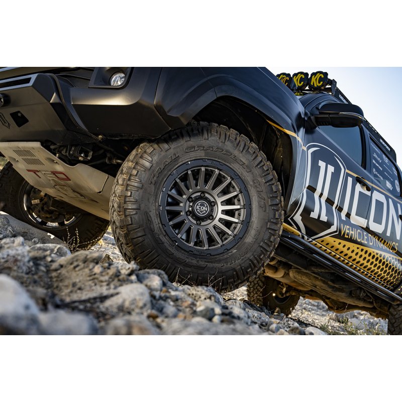 ICON Alloys | Recon Pro, Charcoal, 17 x 8.5 / 6 x 5.5, 0mm Offset, 4.75in BS