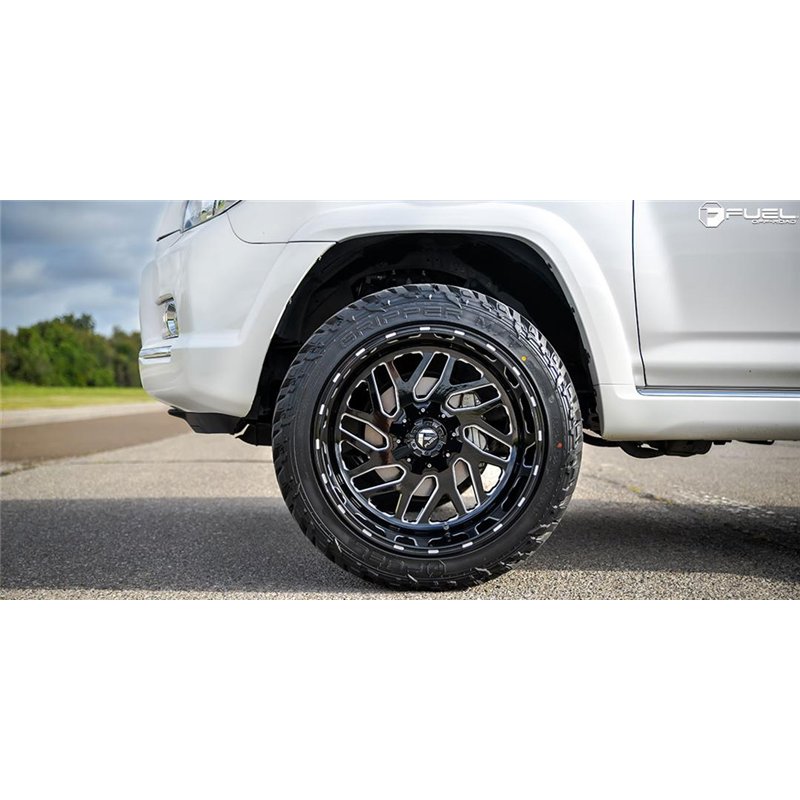 Fuel Off-Road | D581 TRITON 20x10.0 ET-18 - GLOSS BLACK MILLED