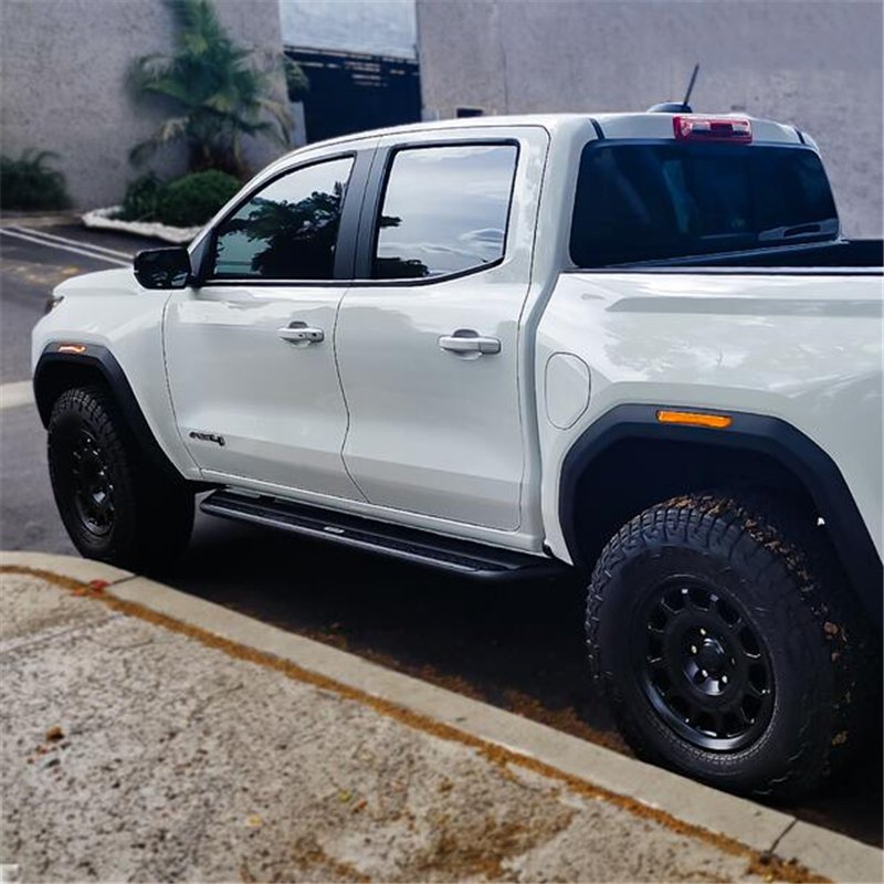 Go Rhino | Dominator Xtreme DSS Side Steps with Rocker Panel Mounting Bracket Kit - Colorado / Canyon 2015-2025