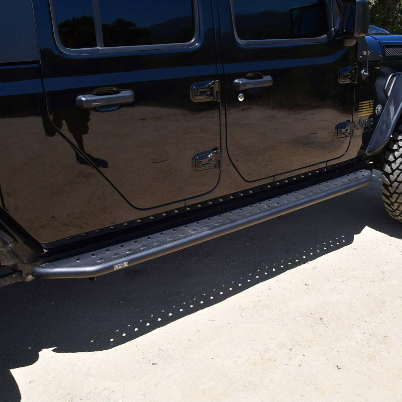 Westin | Outlaw Running Boards - Gladiator 3.0L / 3.6L 2020-2025
