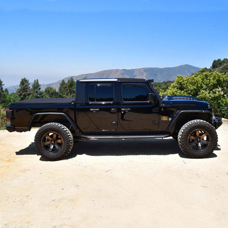 Westin | Outlaw Running Boards - Gladiator 3.0L / 3.6L 2020-2025