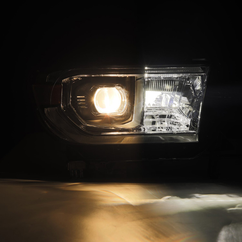 AlphaRex | Projector Headlights Black - Sequoia / Tundra 3.4T / 5.7L 2022-2024