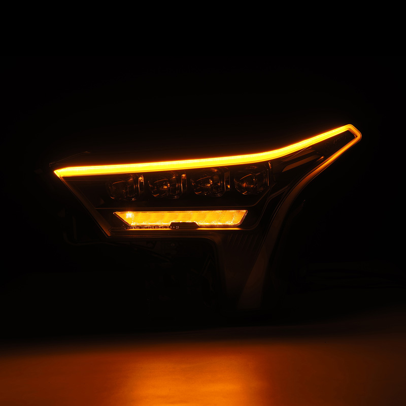AlphaRex | Projector Headlights Black - Sequoia / Tundra 3.4T / 5.7L 2022-2024