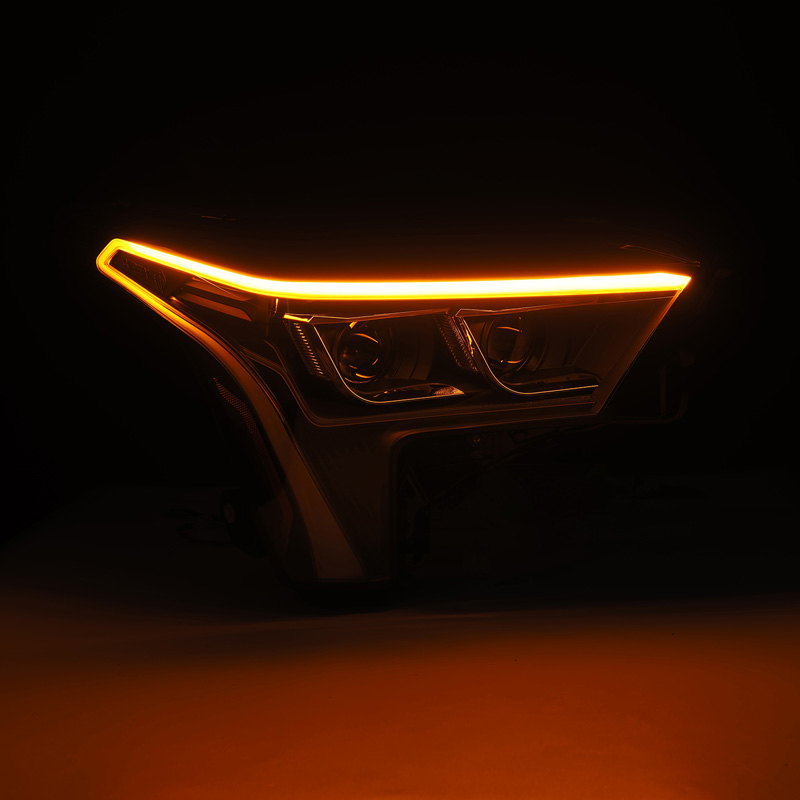 AlphaRex | Projector Headlights Black - Sequoia / Tundra 3.4T / 5.7L 2022-2024