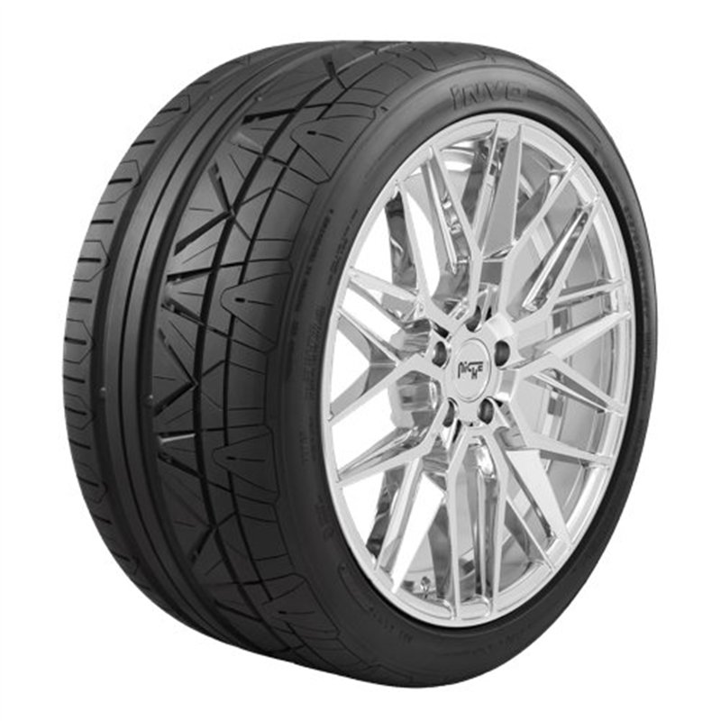 Nitto | INVO 255/35ZR20 97W W - 4 Seasons