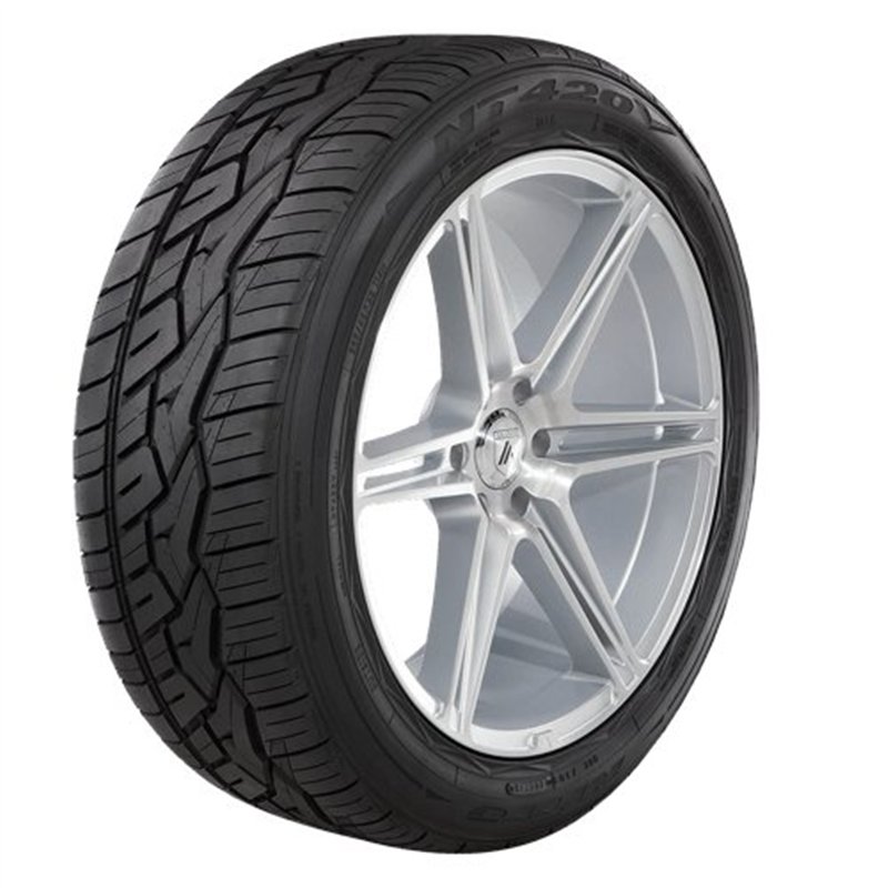 Nitto | NT420V 305/35R24 112H H - 4 Seasons