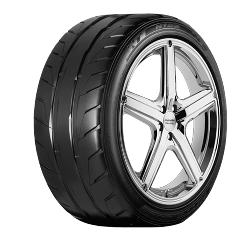 Nitto | NT05 225/40ZR19 93W W - 4 Seasons