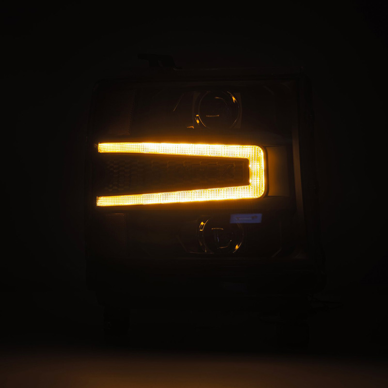 AlphaRex | Projector Headlights Alpha-Black - Silverado 1500 4.3L / 5.3L / 6.2L 2016-2018