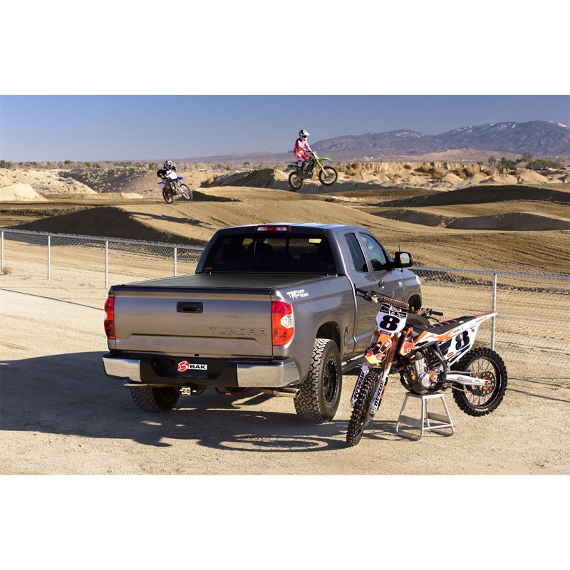 Bak Industries | Revolver X2 Tonneau Cover - Tundra 3.5T 2022-2024