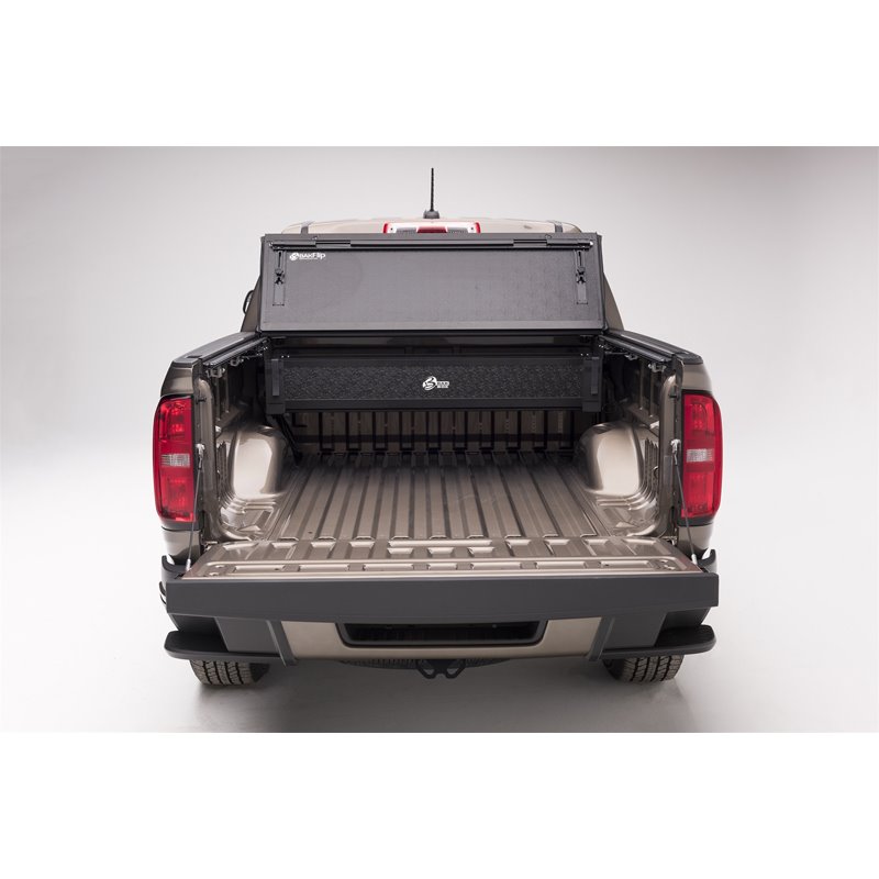 Bak Industries | BAKFlip G2 Tonneau Cover - Gladiator 3.0L / 3.6L 2020-2024