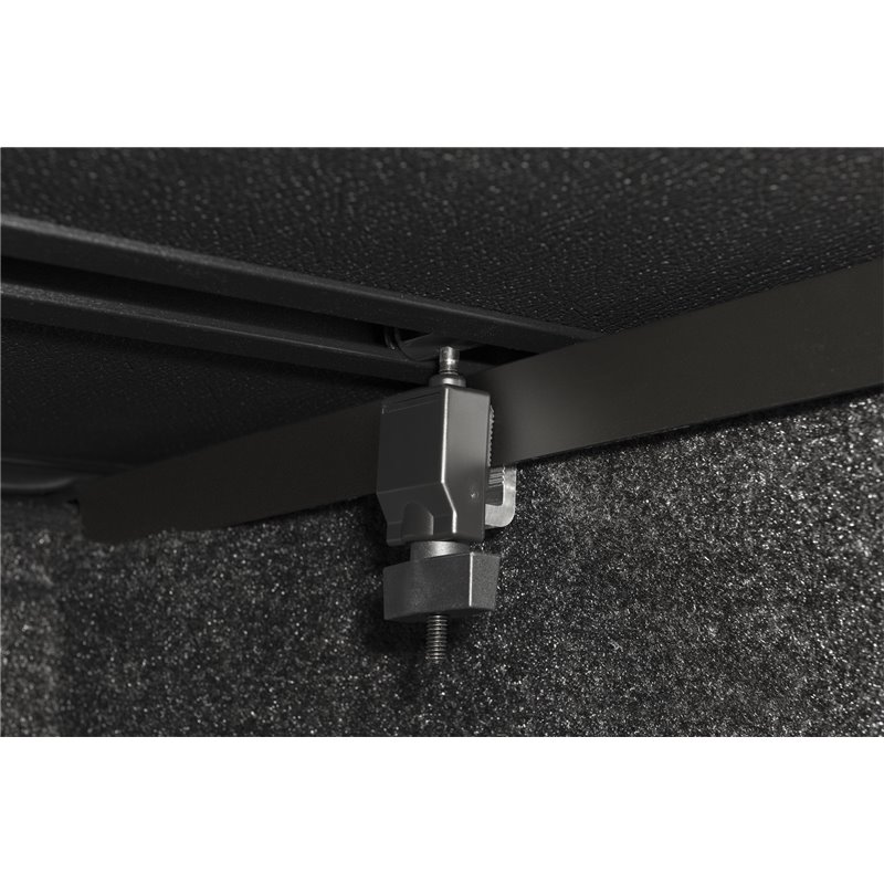 Extang | Solid Fold 2.0 Tonneau Cover - Frontier / Equator 2005-2021