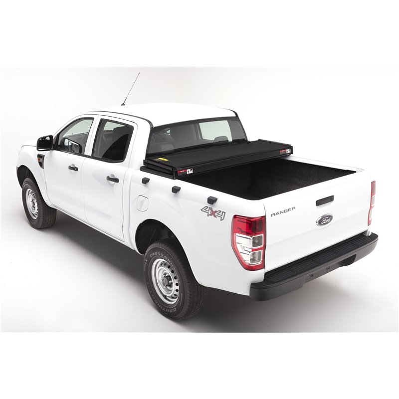 Extang | Solid Fold 2.0 Tonneau Cover - Frontier / Equator 2005-2021