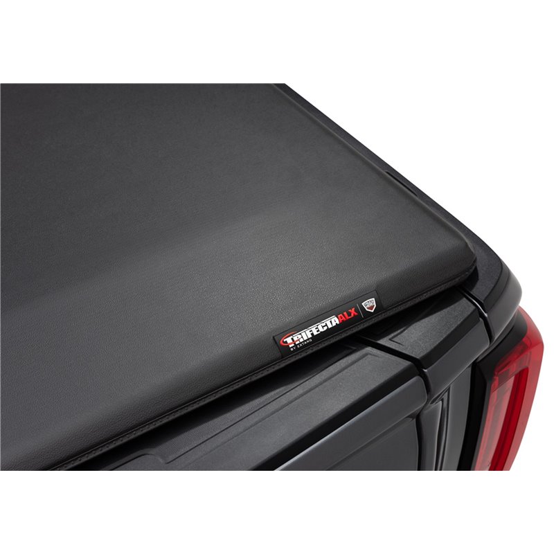 Extang | Trifecta ALX Tonneau Cover - Colorado / Canyon  2015-2022