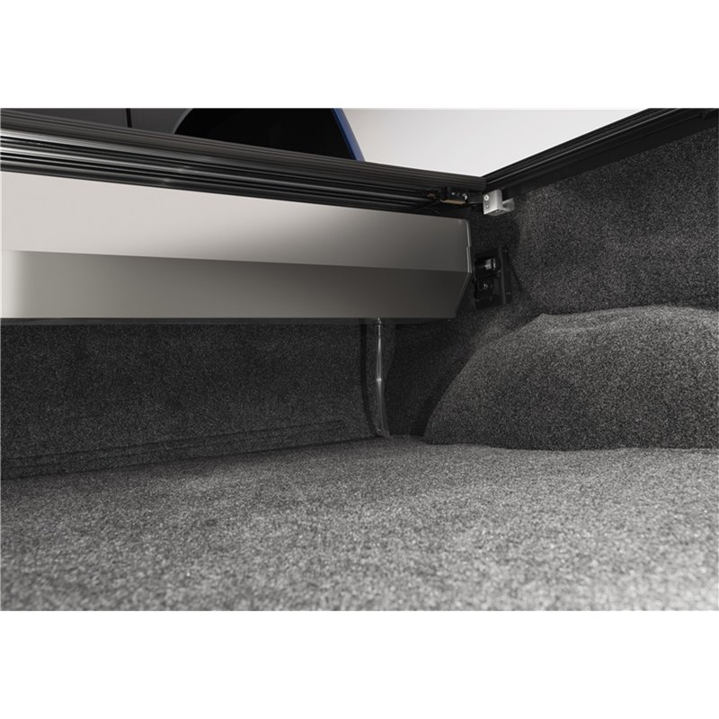 Retrax | Retrax IX Tonneau Cover - Silverado / Sierra 1500  2014-2018
