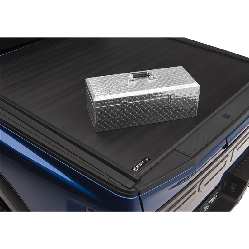 Retrax | Retrax IX Tonneau Cover - Silverado / Sierra 1500  2014-2018