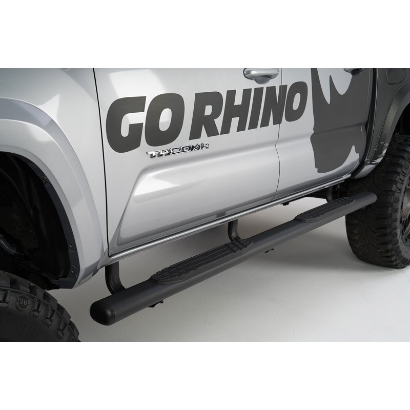 Go Rhino | 4" 1000 Series Side Steps w/ Mounting Bracket Kit - Tacoma 2.7L / 4.0L 2005