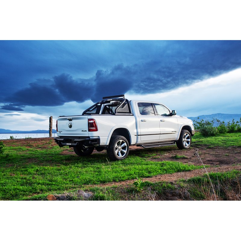 Go Rhino | Dominator Xtreme D1 Side Steps w/ Mounting Brackets Kit - Textured Black - Ram 1500 3.0L / 3.6L / 5.7L 2019