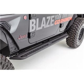 Go Rhino | Dominator Xtreme DSS Side Steps w/ Mounting Brackets Kit - Textured Black - Ram 1500 3.0L / 3.6L / 5.7L 2019