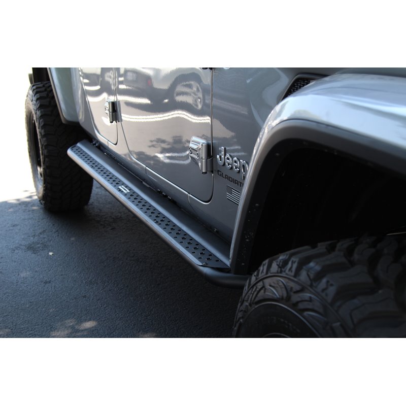 Go Rhino | Dominator Xtreme DSS Side Steps w/ Mounting Brackets Kit - Textured Black - Gladiator 3.6L 2020