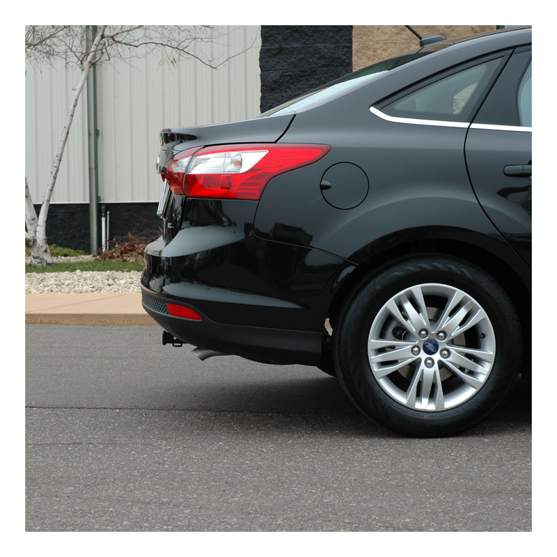 CURT | Class 1 Trailer Hitch, 1-1/4" Receiver - Focus 1.0T / 2.0L 2012-2018