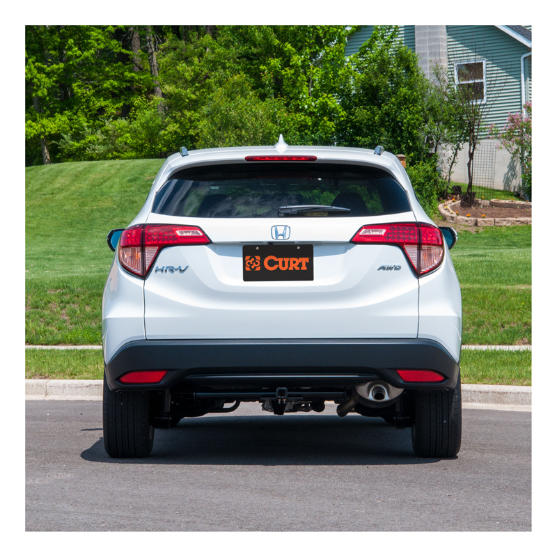 CURT | Class 1 Trailer Hitch, 1-1/4" Receiver - HR-V 1.8L 2016-2022