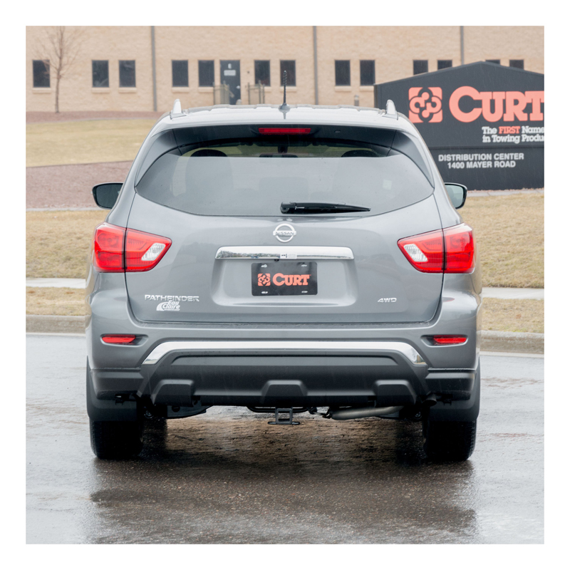 CURT | Class 3 Trailer Hitch, 2" Receiver - Pathfinder 3.5L 2017-2020