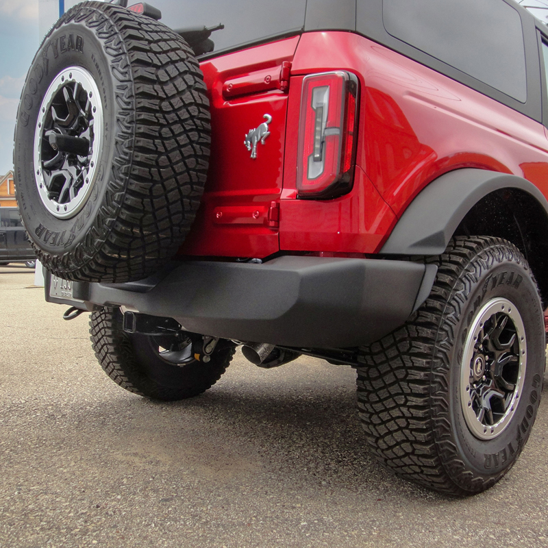 CURT | Class 3 Trailer Hitch, 2" Receiver - Bronco 2.3T / 2.7T / 3.0T 2021-2022