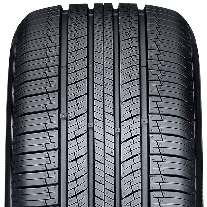 Nexen | Roadian GTX 235/65R17 104H - 4 Seasons