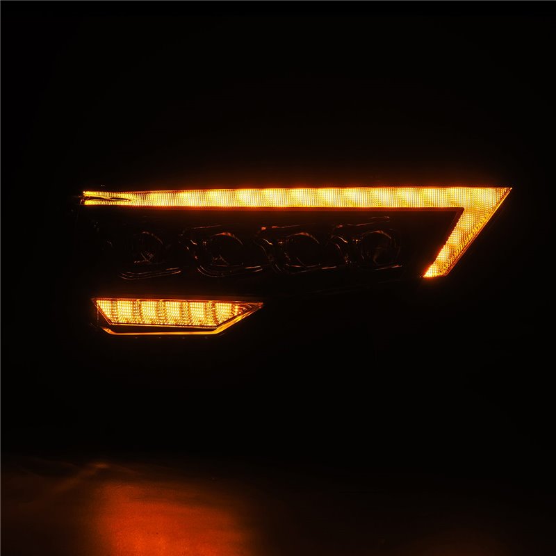 AlphaRex | Projector Headlights Black - 4Runner 4.0L 2014-2022