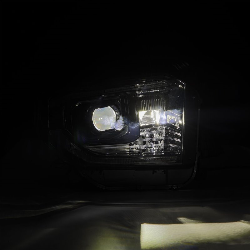 AlphaRex | Projector Headlights Alpha-Black - Tundra 4.0L / 4.6L / 5.7L 2014-2021
