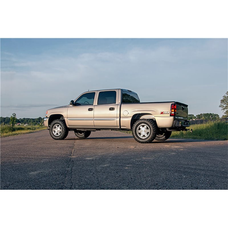 Rough Country | Suspension Front Leveling Kit - Silverado / Sierra 1500 / Classic 2000-2007
