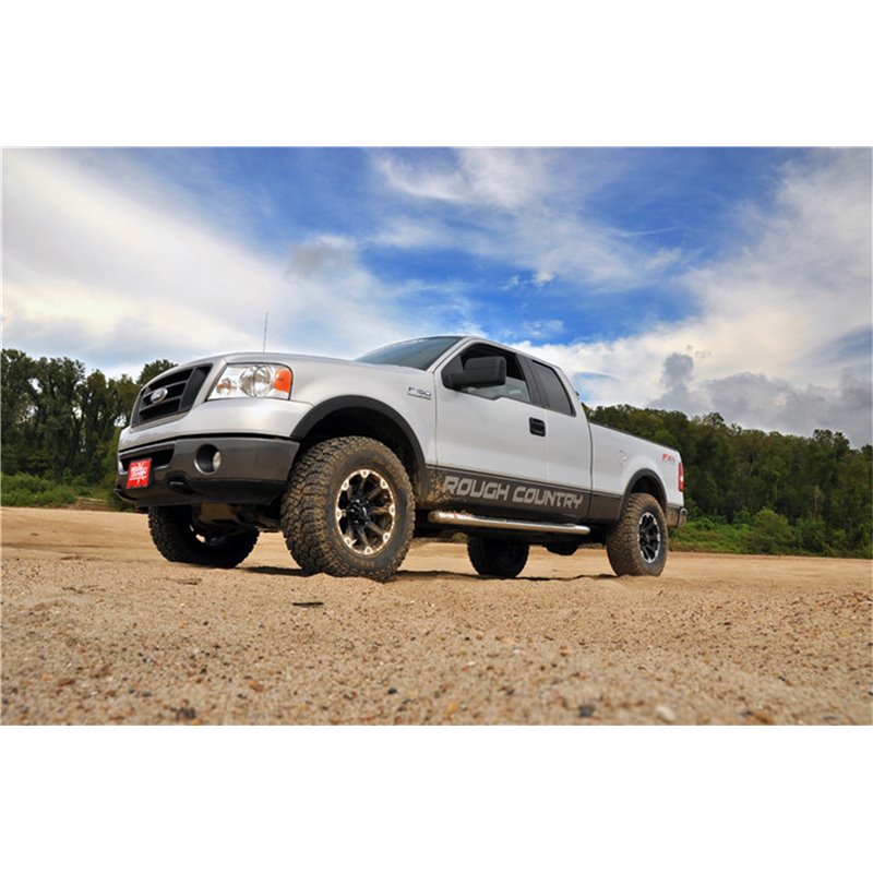 Rough Country | Lift Kit-Suspension w/Shock - F-150 4.2L / 4.6L / 5.4L 2004-2008