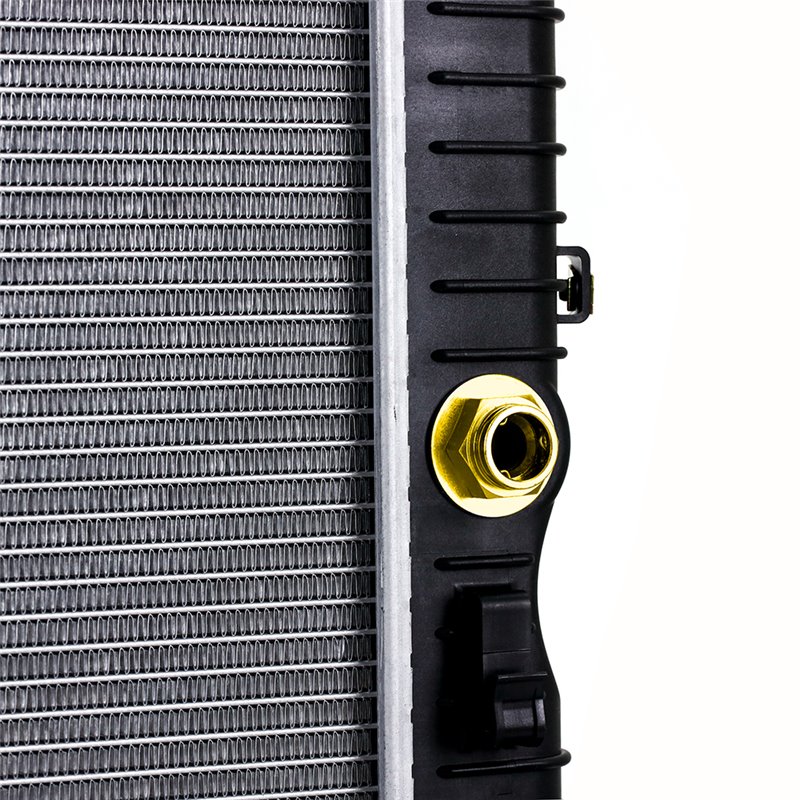 Mishimoto | Replacement Radiator - Silverado / Sierra 2500 HD / 3500 HD 6.6L 2017-2019