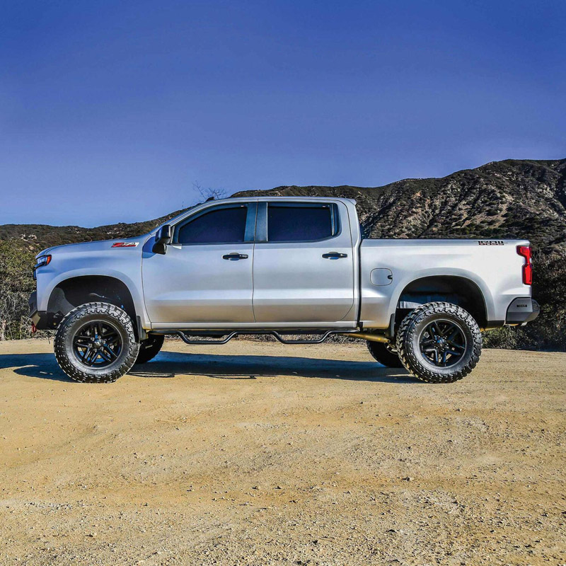 Westin | Outlaw Drop Nerf Step Bars - Chevrolet / GMC 2019-2025