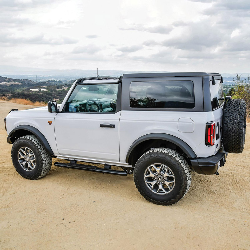 Westin | PRO TRAXX 4 Oval Nerf Step Bars - Bronco 2.3T / 2.7T / 3.0T 2021-2024