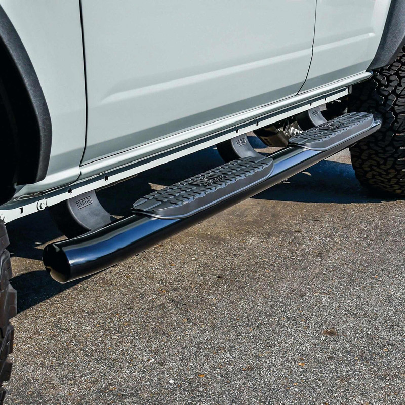 Westin | PRO TRAXX 4 Oval Nerf Step Bars - Bronco 2.3T / 2.7T / 3.0T 2021-2024