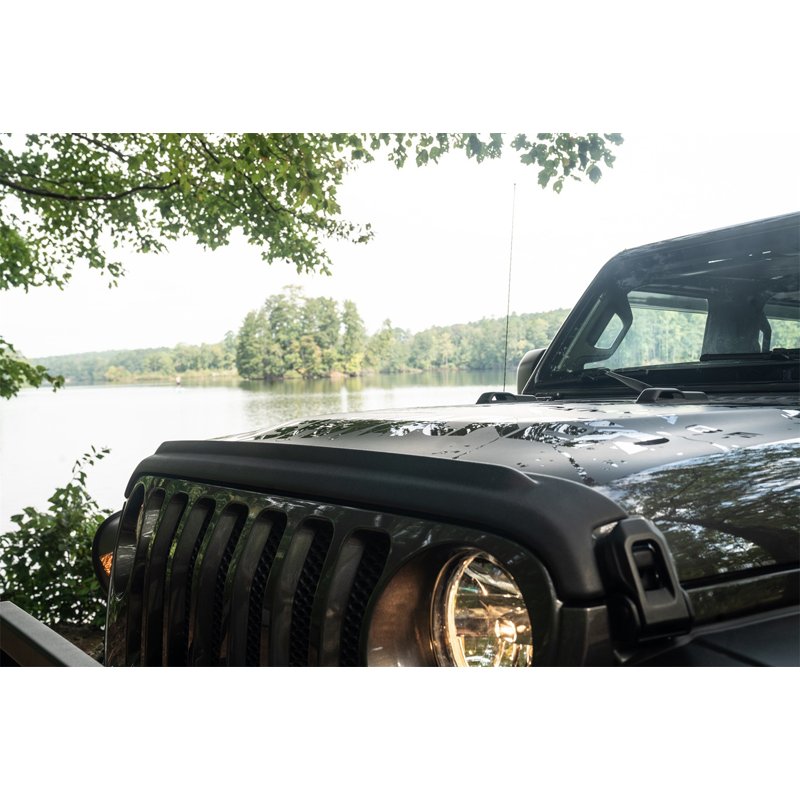 Bushwacker | TrailArmor™ Hood Stone Guard - Gladiator / Wrangler (JL) 2018-2023