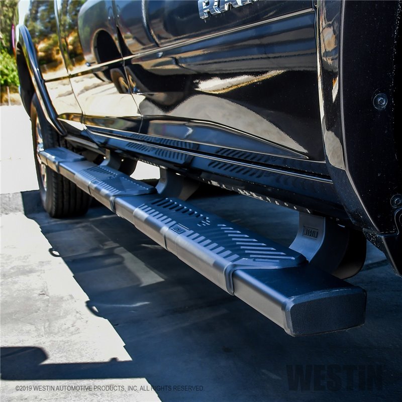Westin | Nerf/Step Bar (Wheel to Wheel) - Ram 2500 / 3500 2019-2022