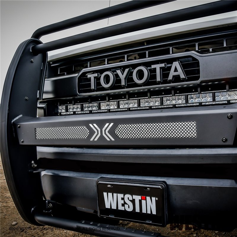 Westin | Grille Guard - Tundra 4.0L / 4.6L / 5.7L 2014-2021