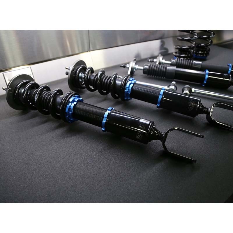 SCALE INNOVATIVE SERIES - Challenger V6 2008-2010