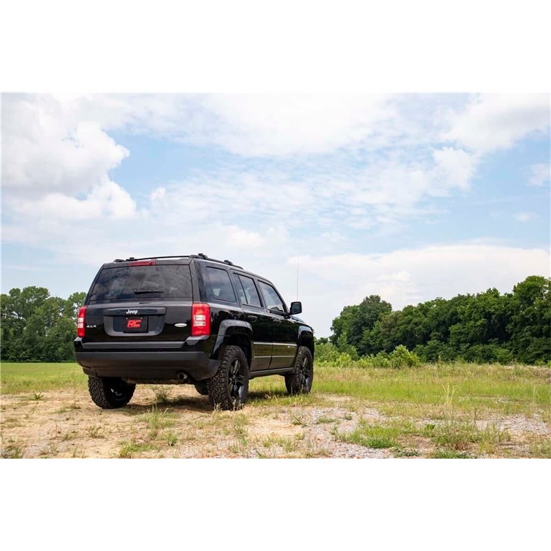 Rough Country | Suspension Lift Kit - Patriot 2.0L / 2.4L 2010-2017